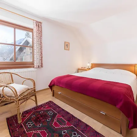 Hisa Nasproti Sonca Holiday home *