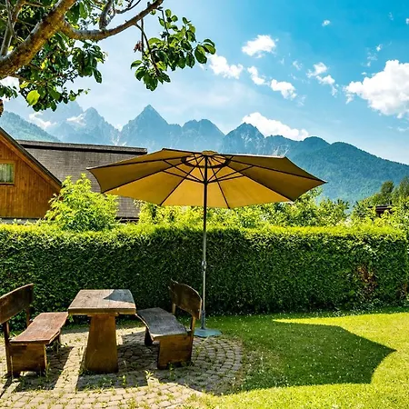 Hisa Nasproti Sonca Holiday home