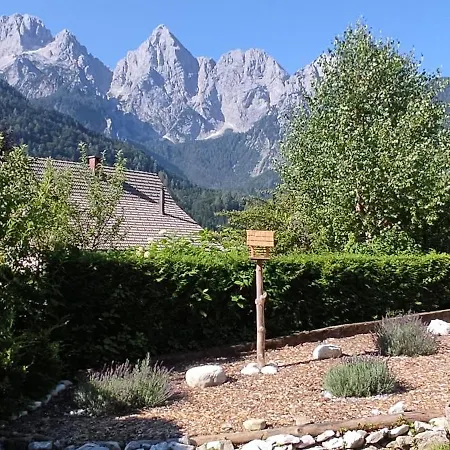 Hisa Nasproti Sonca Holiday home