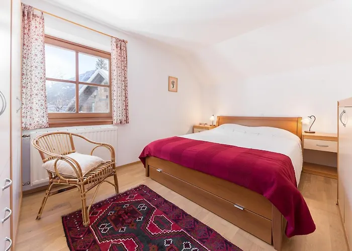 Hisa Nasproti Sonca Holiday home *