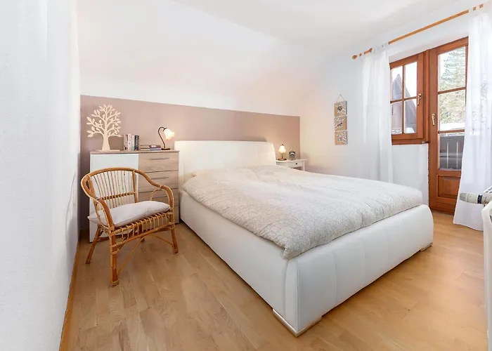 Hisa Nasproti Sonca Holiday home *